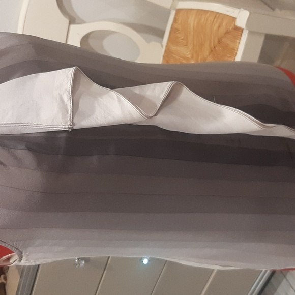 Bcbgmaxazria silk blouse - Picture 3 of 11